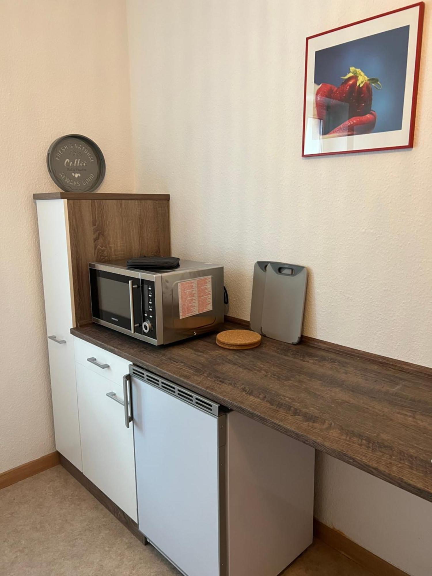 Vollausgestattet, Grosszuegig & Zentral Fuer Bis Zu 4 Apartment Magdeburg Exterior photo